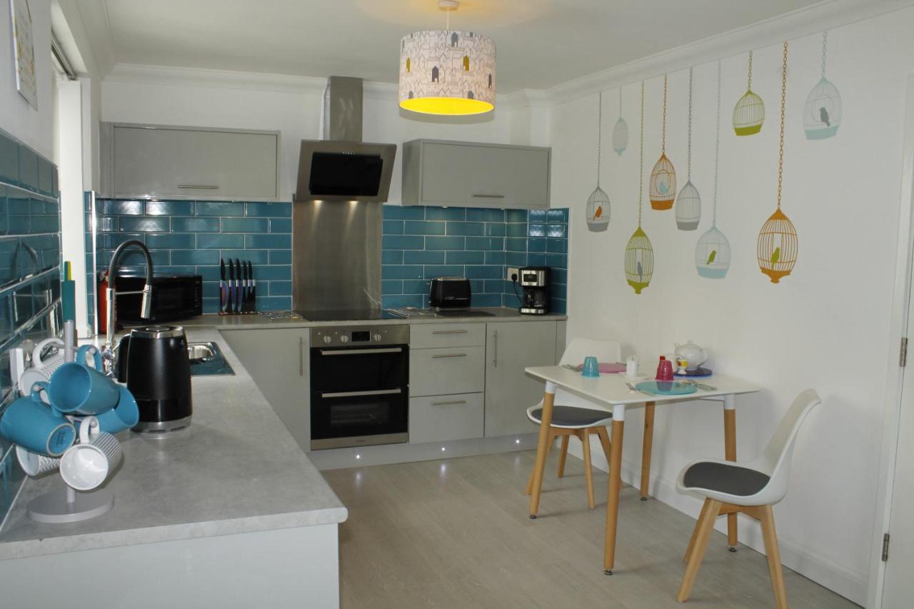 Bonnie'S Apartment, Adults Only Боунес он Уиндърмиър Екстериор снимка